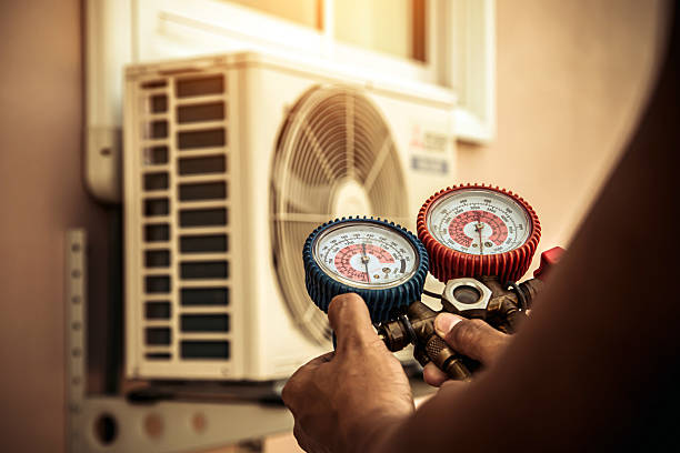 Professional Heat Pump Repair technician working in King of Prussia, PA